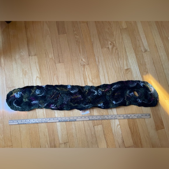 Hand crafted nuno wet felted merino wool scarf - Picture 8 of 8